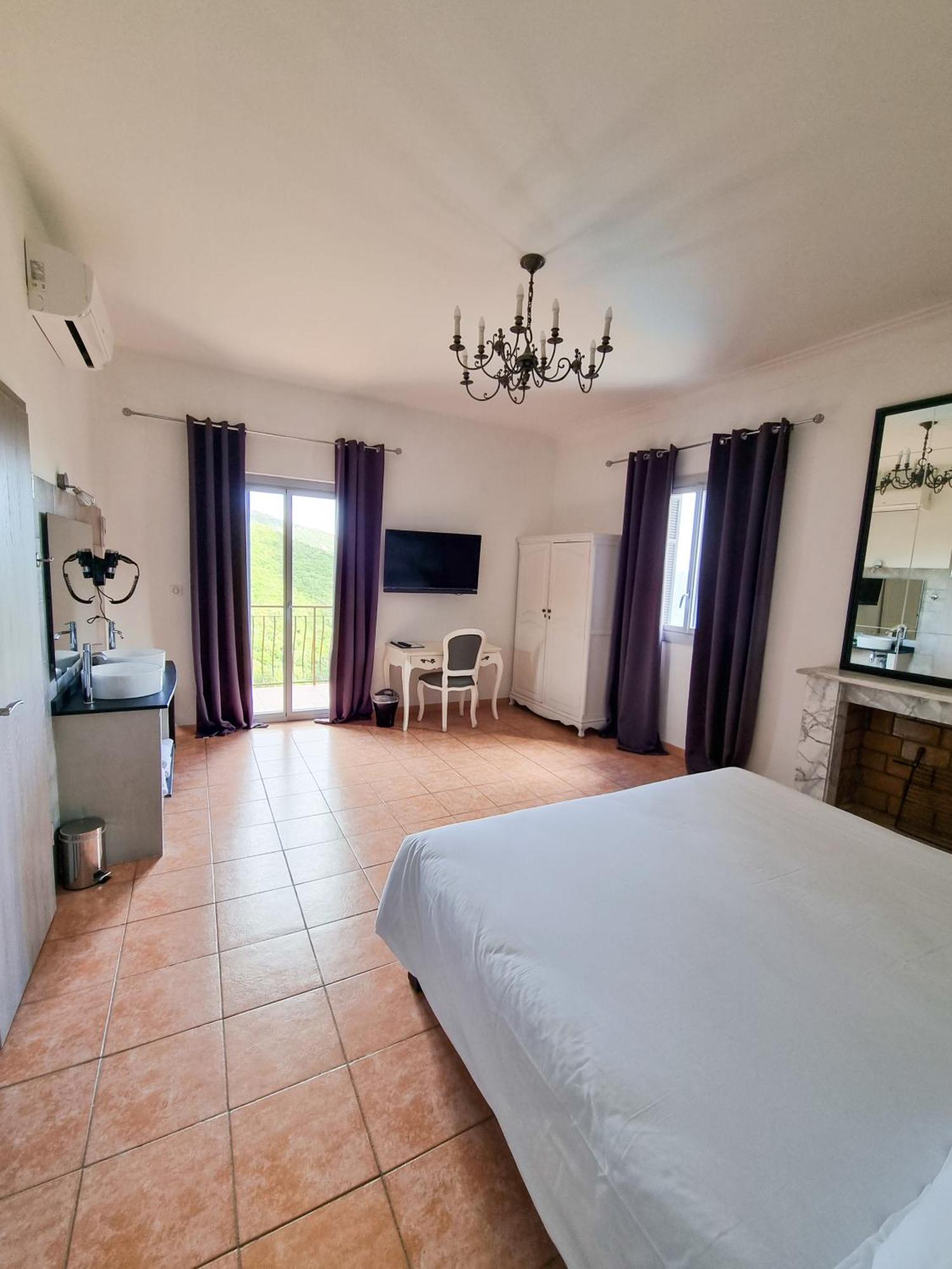 Hotel Les Orangers Olmeto (Corsica)
