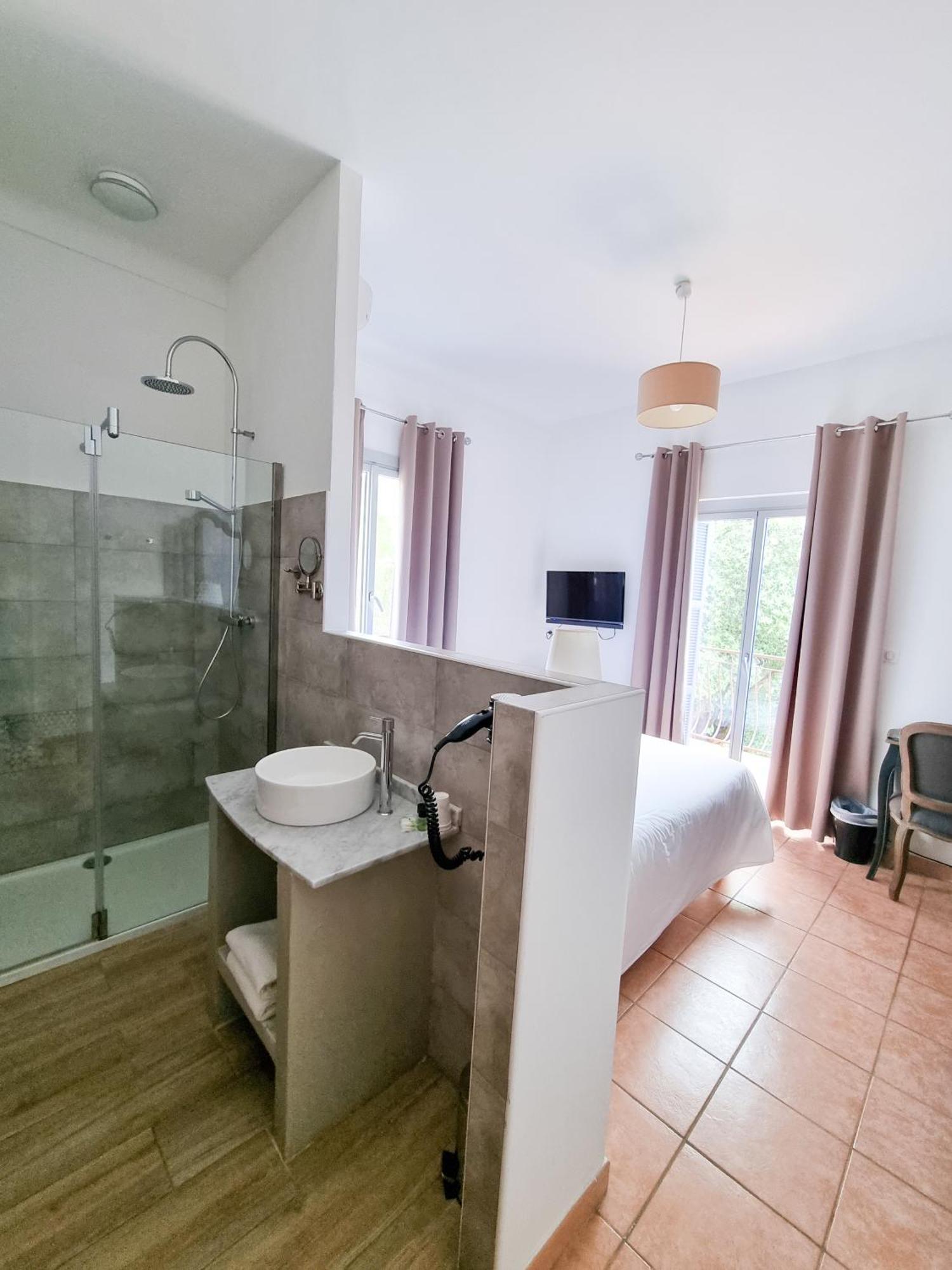 Hotel Les Orangers Olmeto (Corsica)